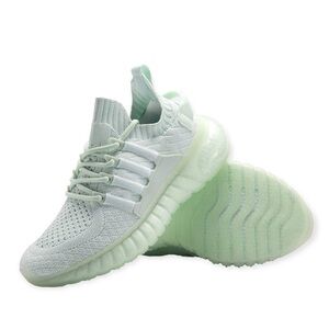 DDQ Air Ride Sneakers